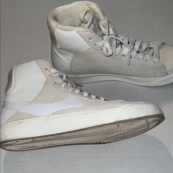 Nike Other - Nike youth hi-tops